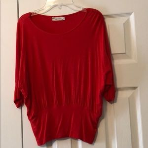 Red 3/4 sleeve shirt